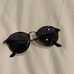 Ray-Ban Classic Tortoise Round Sunglasses